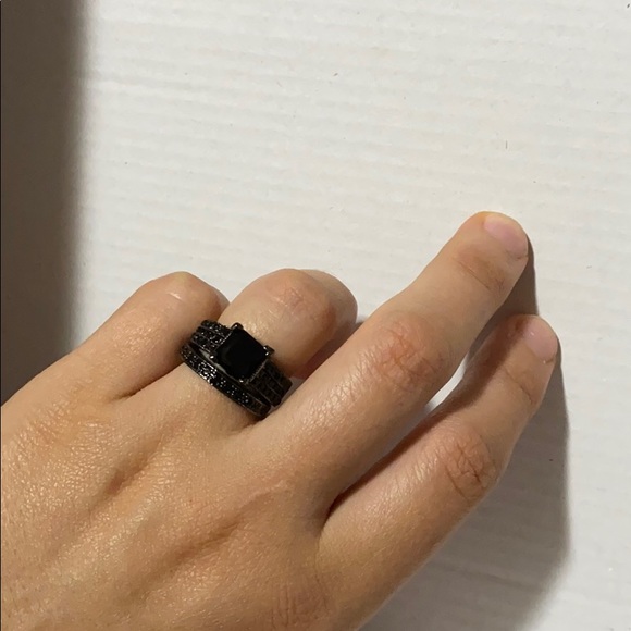 Princess Cut 2.25ct Black Sapphire 14kt Ring - Picture 5 of 8